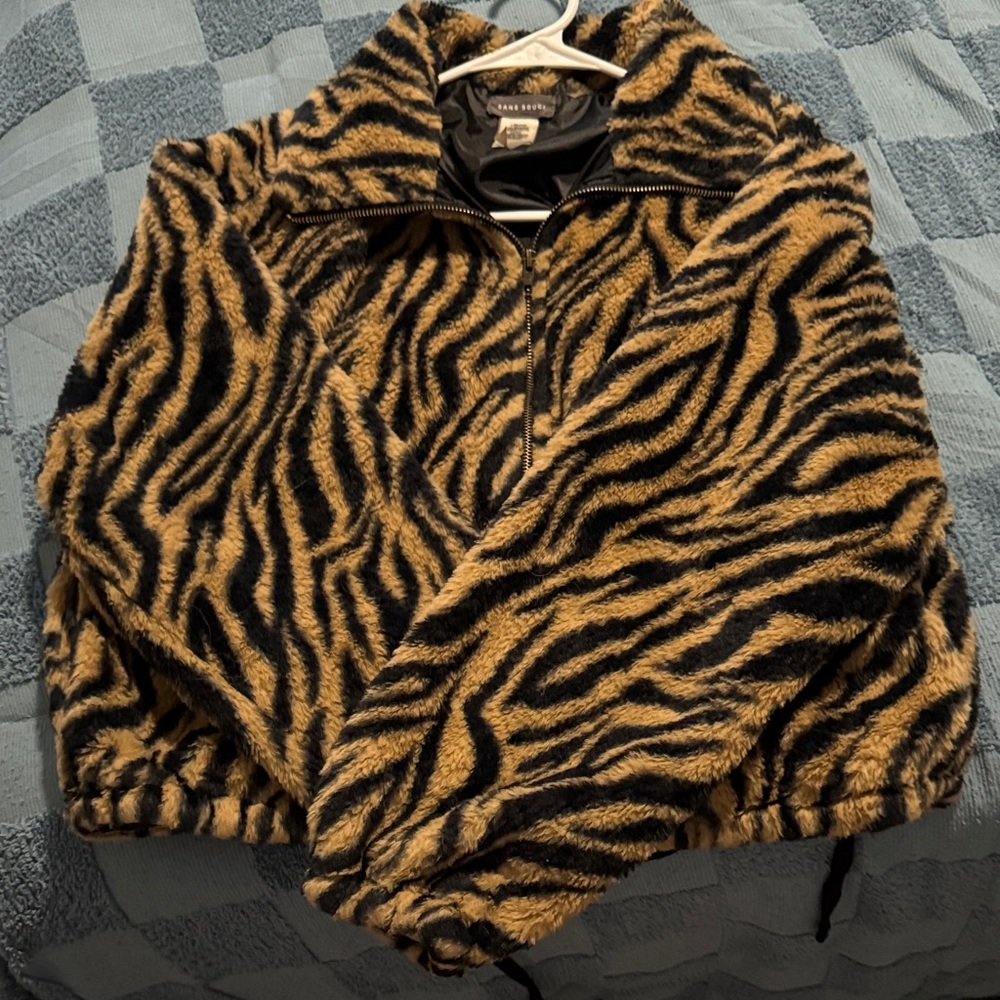 Sans Souci Black and Tan Animal Print Jacket